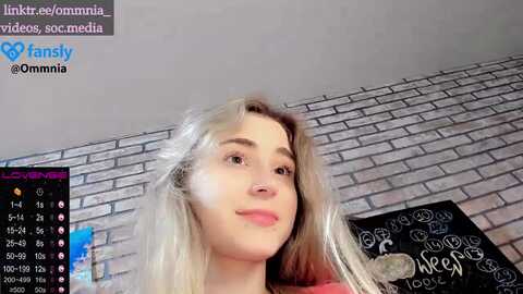 omniaa @ myfreecams on 20231023