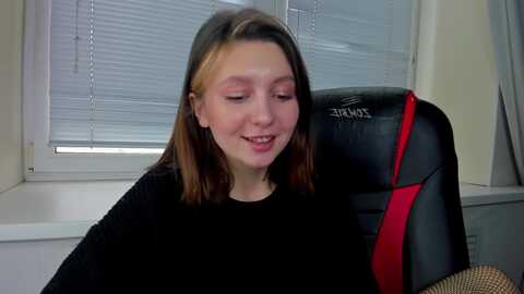 renessy_ @ myfreecams on 20231023