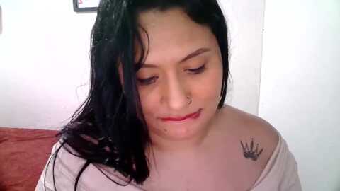 alice_222 @ myfreecams on 20231024
