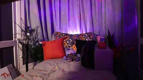 cubbixoxo @ myfreecams on 20231024