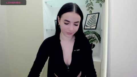 hitwhiskey @ myfreecams on 20231024