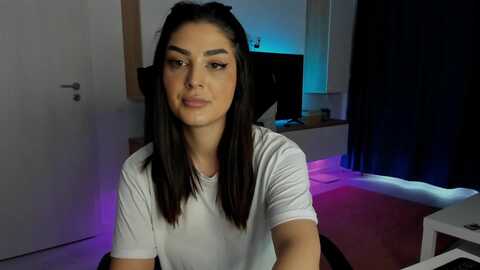 katie_cole @ myfreecams on 20231024