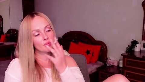 libby_nora @ myfreecams on 20231024