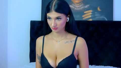 mayasin3 @ myfreecams on 20231024
