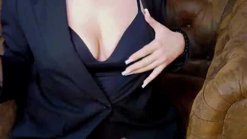 melindababy @ myfreecams on 20231024