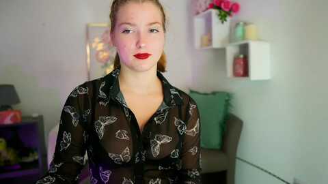 mia_melano_ @ myfreecams on 20231024