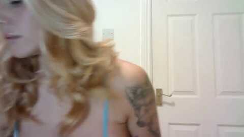 missrose2792 @ myfreecams on 20231024