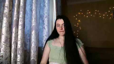 nelly_kent @ myfreecams on 20231024