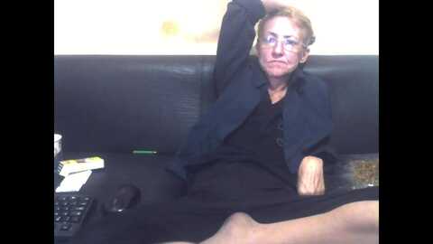 sexygeny @ myfreecams on 20231024