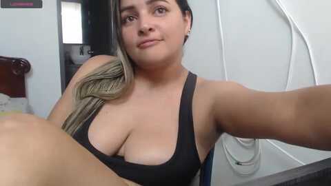 alannastephen @ myfreecams on 20231025