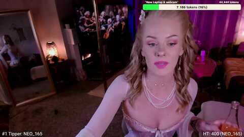 avamonroe_ @ myfreecams on 20231025