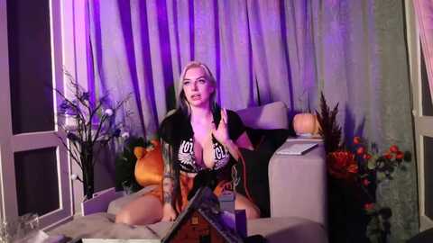 cubbixoxo @ myfreecams on 20231025