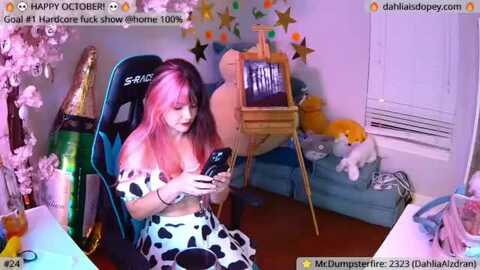 dahliaisdopey @ myfreecams on 20231025