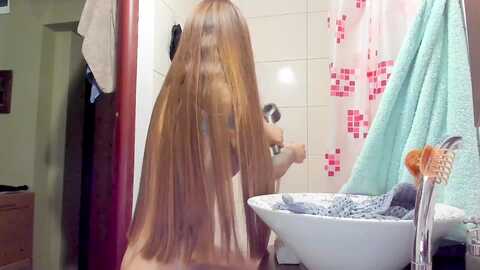 elysi_ @ myfreecams on 20231025