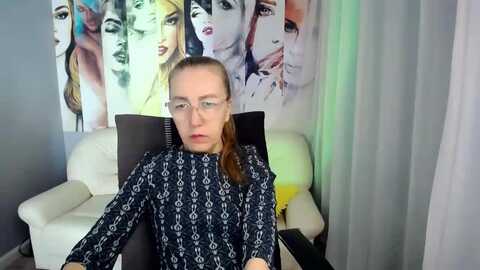 greybunny @ myfreecams on 20231025