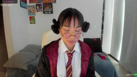 jade7777 @ myfreecams on 20231025