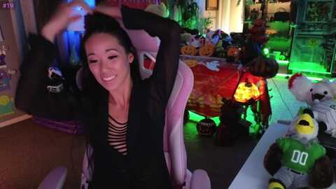 lexxipocus @ myfreecams on 20231025