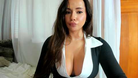 the__goat @ myfreecams on 20231025