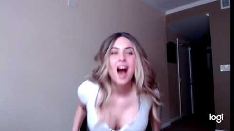 vix_spy @ myfreecams on 20231025