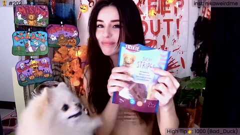 weirdnikusik @ myfreecams on 20231025