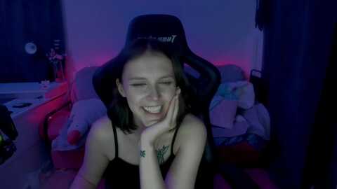 crybabykys @ myfreecams on 20231026