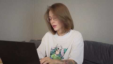 keepspark @ myfreecams on 20231026