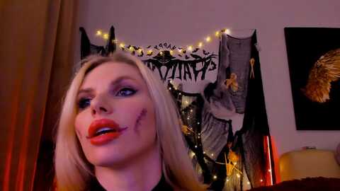 li__na @ myfreecams on 20231026