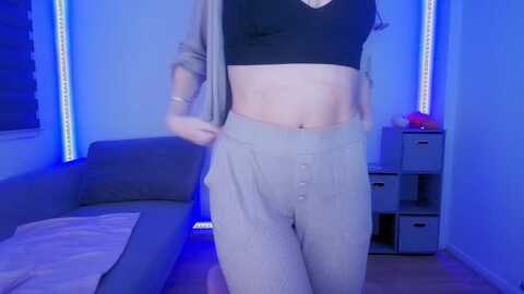 lolathorne @ myfreecams on 20231026