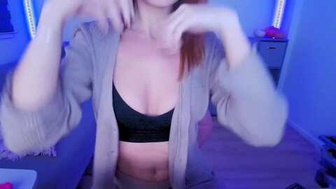 lolathorne @ myfreecams on 20231026