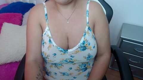 loren_rouse @ myfreecams on 20231026