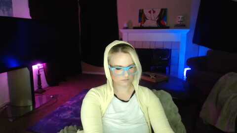 skyle45 @ myfreecams on 20231026