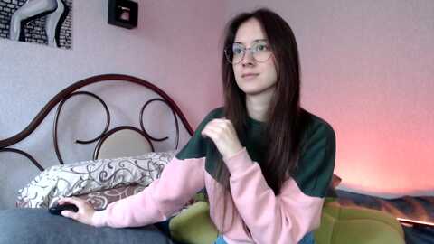 wow__kelly @ myfreecams on 20231026