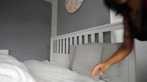 babexx69xx @ myfreecams on 20231027