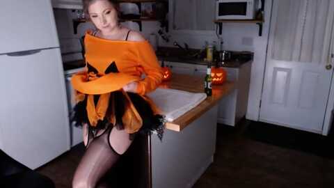 kellyheart @ myfreecams on 20231027