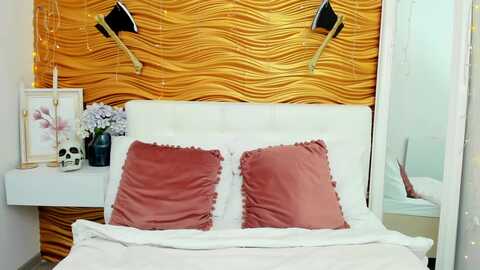 sofigrace @ myfreecams on 20231027