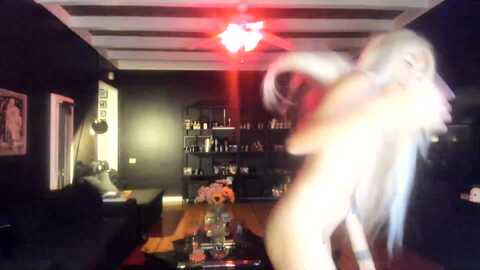 cinnamon @ myfreecams on 20231028