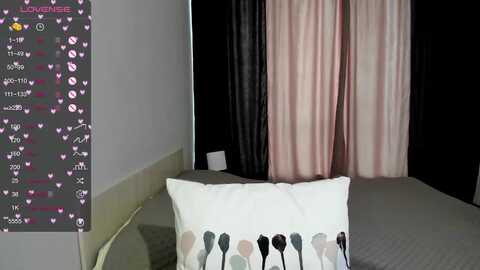 emilyember @ myfreecams on 20231028