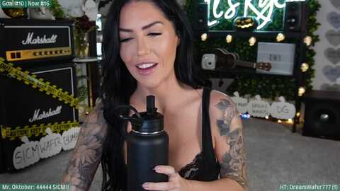 itskylieeh @ myfreecams on 20231028