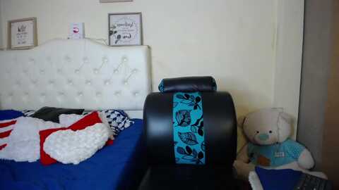 natalia_leon_ @ myfreecams on 20231028