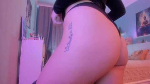 nickyblein @ myfreecams on 20231028