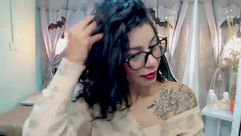 sara__ruiz @ myfreecams on 20231028