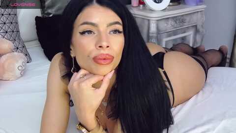 tesa000 @ myfreecams on 20231028