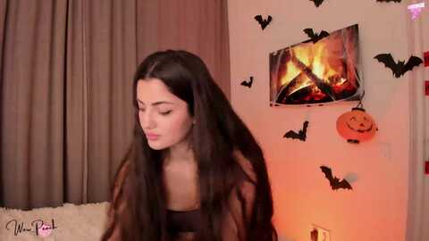 wow_peach @ myfreecams on 20231028