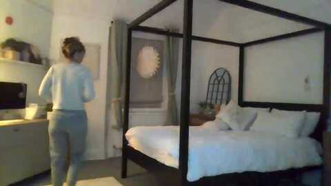 courtney @ myfreecams on 20231029