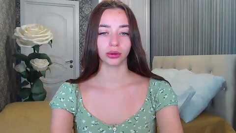 emeraldlilyyy @ myfreecams on 20231029