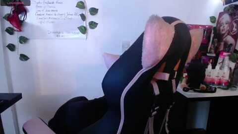 holly_rosee @ myfreecams on 20231029