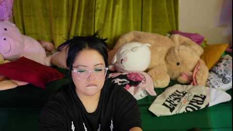 kamila__ @ myfreecams on 20231029