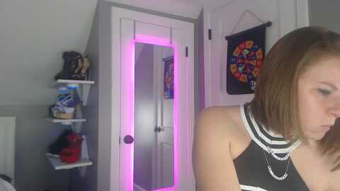 kenzisnow @ myfreecams on 20231029