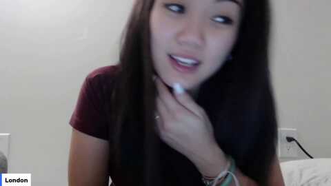 londontipton @ myfreecams on 20231029