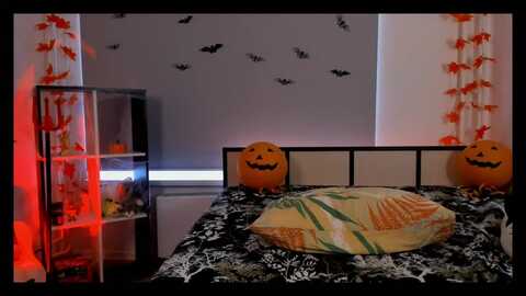 milly_saint @ myfreecams on 20231029